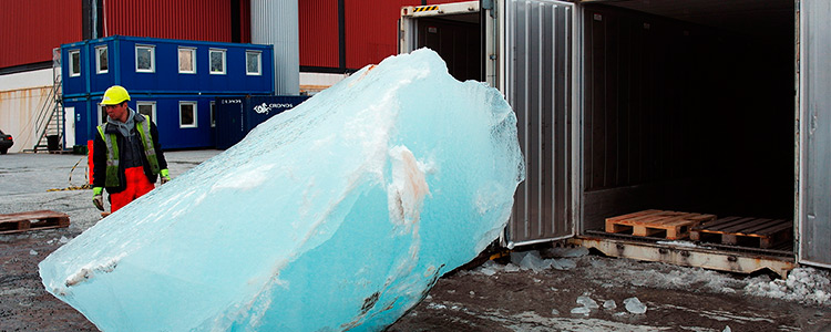 ¿Transportar hielo en contenedores refrigerados?